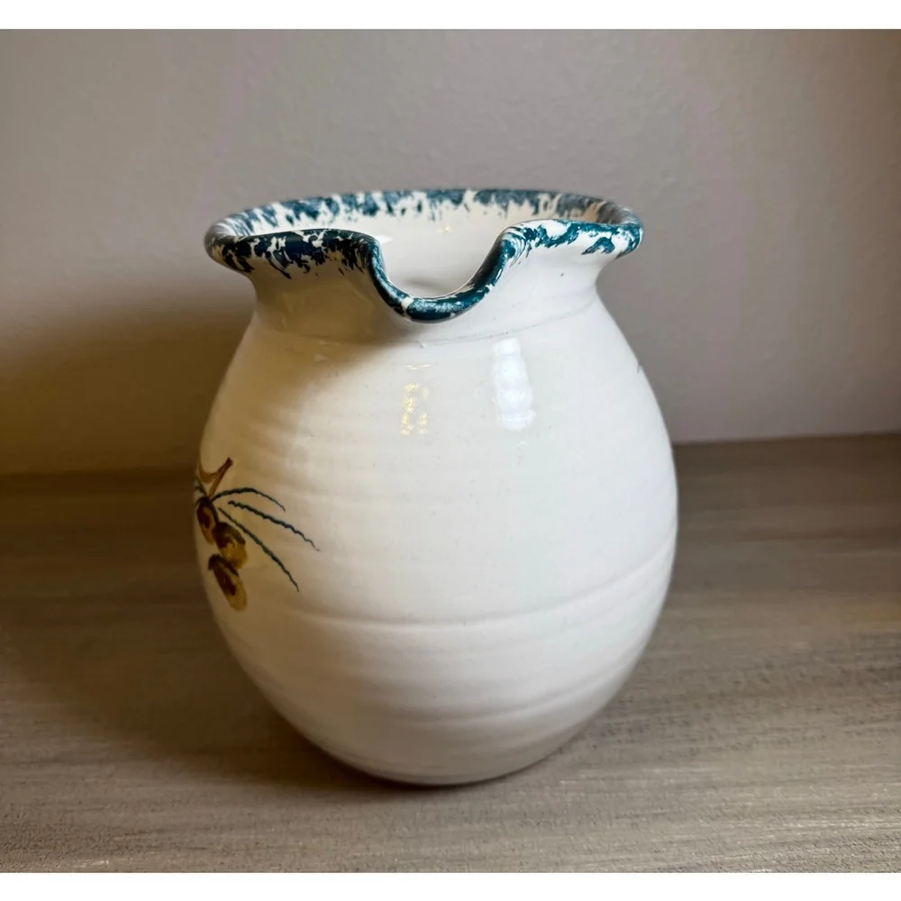 Contemporary Pottery Trends vintage studio